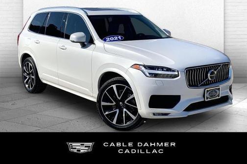 2021 Volvo XC90 T6 Momentum 7 Passenger