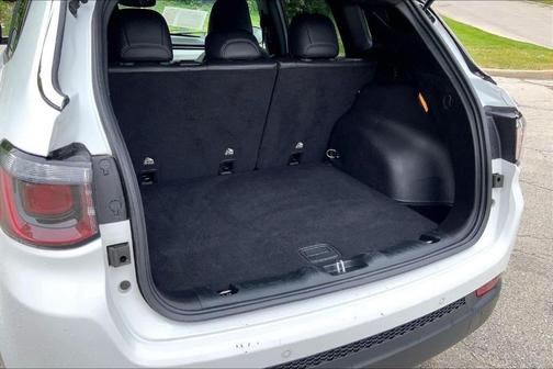 Bright White Clearcoat 2025 Jeep Compass Limited