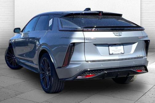 2026 Cadillac LYRIQ V Premium