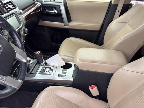Blizzard Pearl 2019 Toyota 4Runner Limited