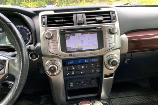Blizzard Pearl 2019 Toyota 4Runner Limited