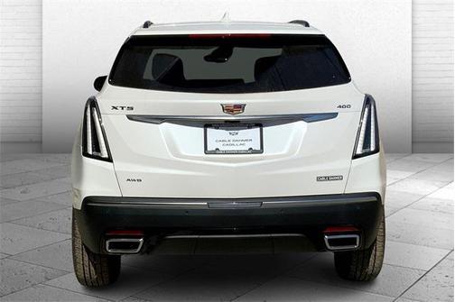 2025 Cadillac XT5 Sport