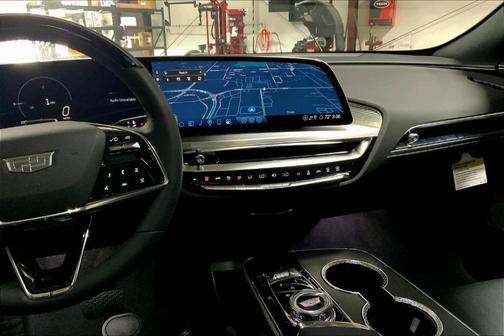 2025 Cadillac LYRIQ Sport