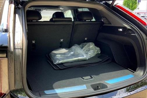 2025 Cadillac OPTIQ Luxury