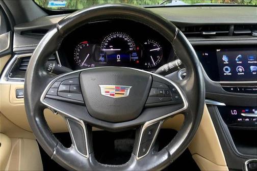 2017 Cadillac XT5 Base