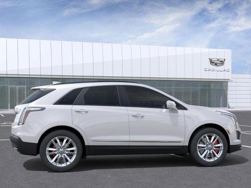 2025 Cadillac XT5 Sport
