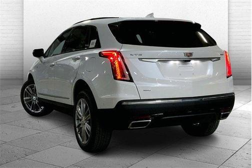 2025 Cadillac XT5 Sport