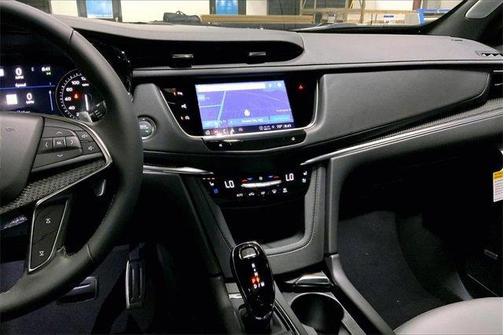2025 Cadillac XT5 Sport