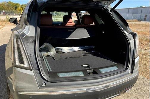 2025 Cadillac XT5 Sport