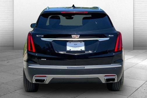 Stellar Black Metallic 2025 Cadillac XT5 Premium Luxury