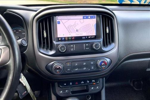 Desert Sand Metallic 2022 GMC Canyon AT4
