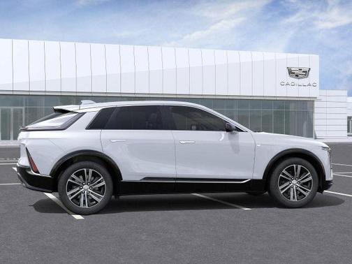 2026 Cadillac LYRIQ Premium Luxury