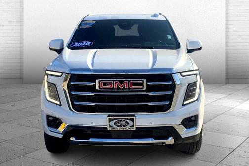 2025 GMC Yukon Elevation