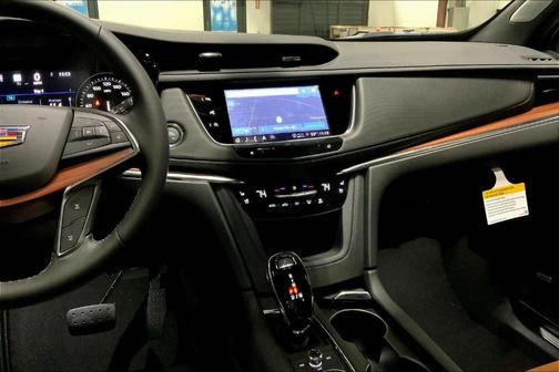 Crystal White Tri-Coat 2026 Cadillac XT5 Premium Luxury