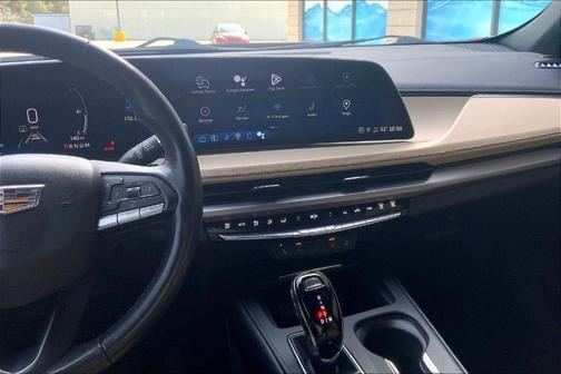 2024 Cadillac XT4 Luxury