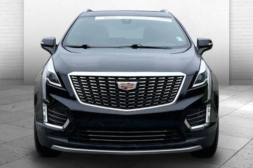 Stellar Black Metallic 2025 Cadillac XT5 Premium Luxury