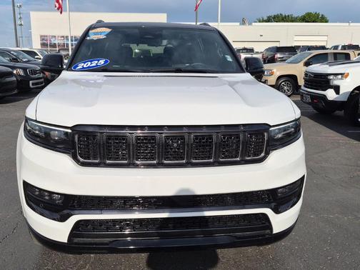 Bright White Clearcoat 2025 Jeep Grand Wagoneer Series II