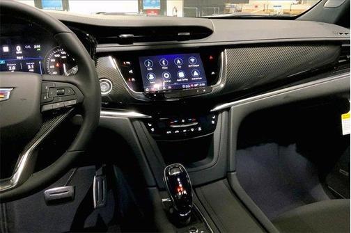 2025 Cadillac XT6 Sport AWD