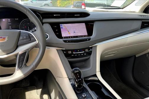 2025 Cadillac XT5 Premium Luxury