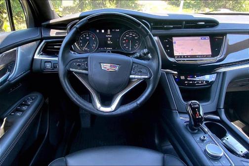 Stellar Black Metallic 2025 Cadillac XT6 Premium Luxury AWD