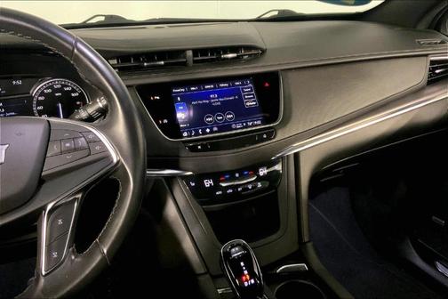 Stellar Black Metallic 2023 Cadillac XT5 Luxury