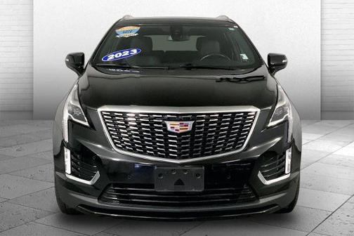 Stellar Black Metallic 2023 Cadillac XT5 Luxury