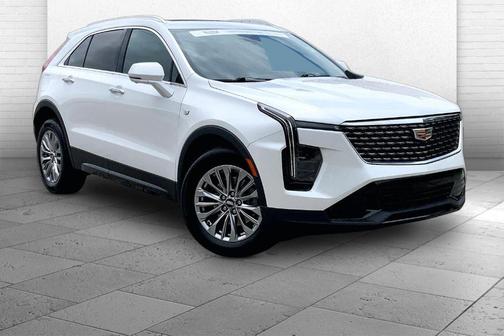 Crystal White Tri-Coat 2025 Cadillac XT4 Premium Luxury