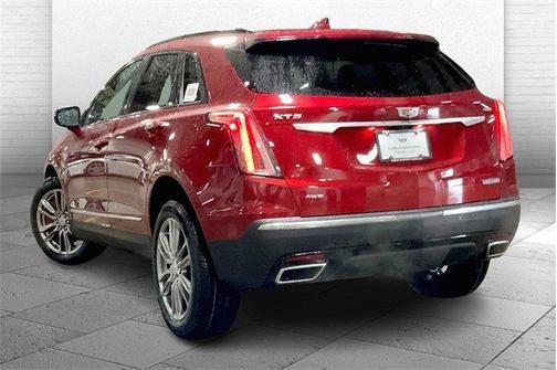 2025 Cadillac XT5 Sport
