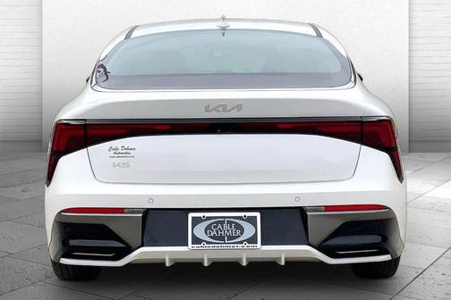 Snow White Pearl 2025 Kia K5 LXS