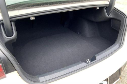 Snow White Pearl 2025 Kia K5 LXS