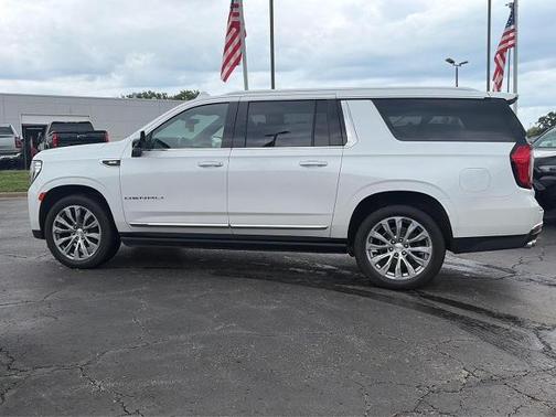 White Frost Tri-Coat 2021 GMC Yukon XL Denali