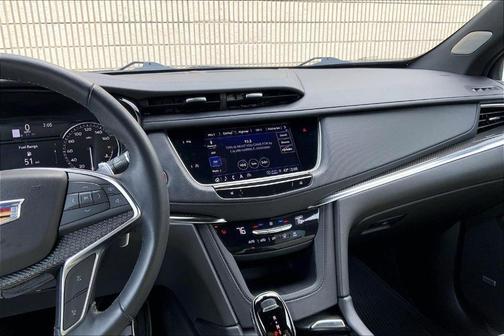 2022 Cadillac XT5 Sport