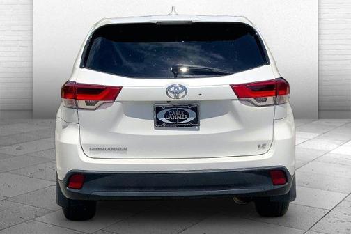 Blizzard Pearl 2019 Toyota Highlander LE Plus