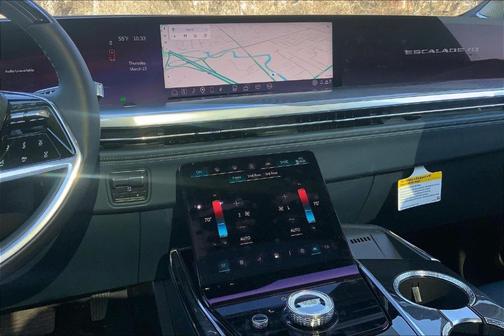 2025 Cadillac Escalade IQ Sport 2