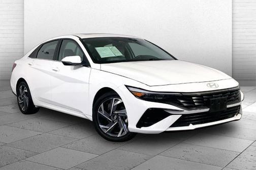 White 2025 Hyundai ELANTRA Limited
