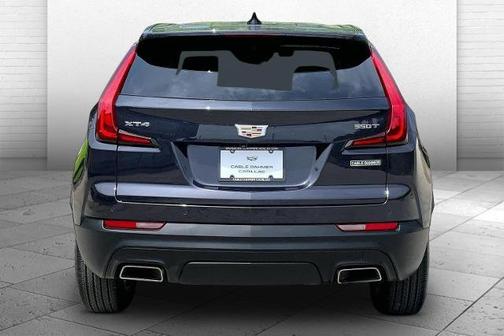 Metallic 2023 Cadillac XT4 Luxury