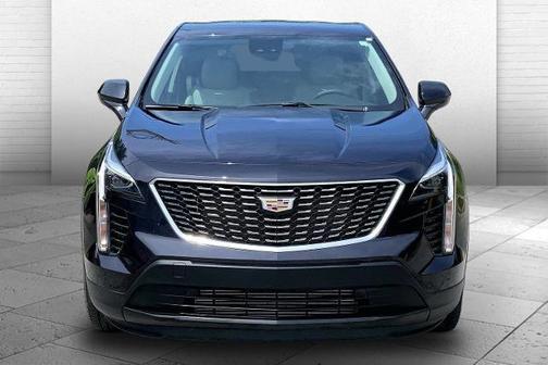 Metallic 2023 Cadillac XT4 Luxury