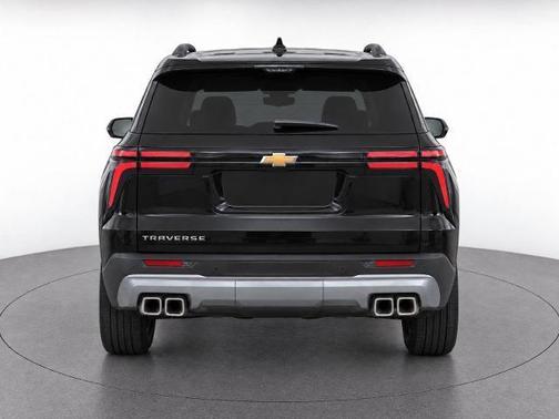 Mosaic Black Metallic 2026 Chevrolet Traverse LT