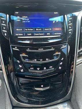 Crystal White Tri-Coat 2017 Cadillac Escalade ESV Platinum