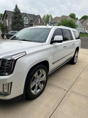 Crystal White Tri-Coat 2017 Cadillac Escalade ESV Platinum