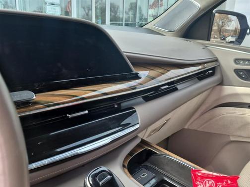 Crystal White Tri-Coat 2022 Cadillac Escalade ESV Premium Luxury Platinum