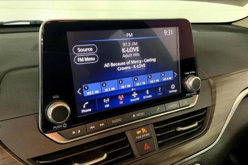 Black 2025 Nissan Altima SV