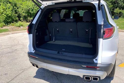Summit White 2025 GMC Acadia Elevation