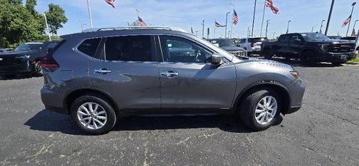 Gun Metallic 2018 Nissan Rogue SV