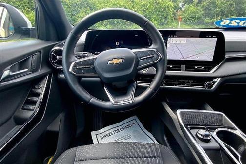 Summit White 2026 Chevrolet Equinox LT