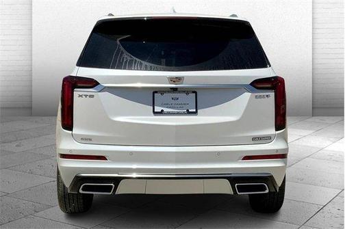 2025 Cadillac XT6 Luxury AWD