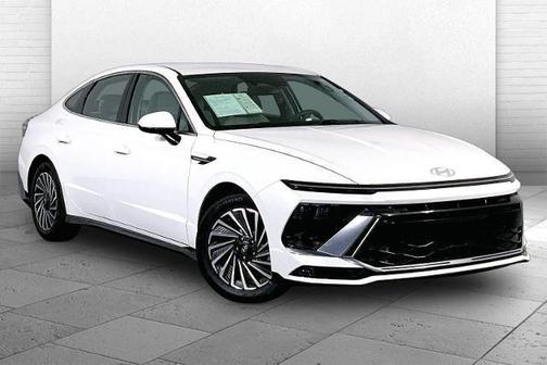 White 2025 Hyundai SONATA Hybrid SEL