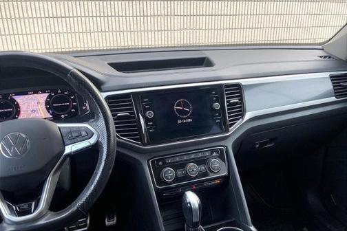 2023 Volkswagen Atlas 3.6L SEL Premium R-Line