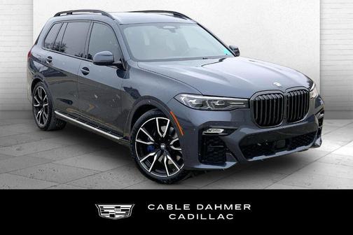 Metallic 2022 BMW X7 xDrive40i