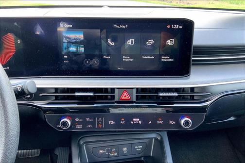 Aurora Black Pearl 2025 Kia K5 LXS